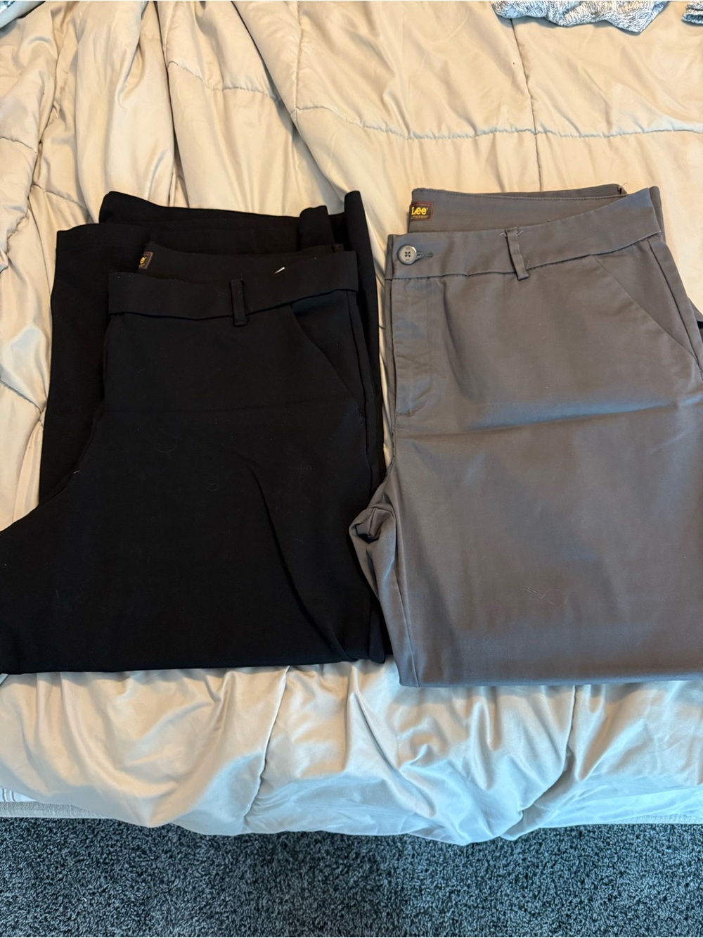 Lee Women’s Chinos in Black and Gray